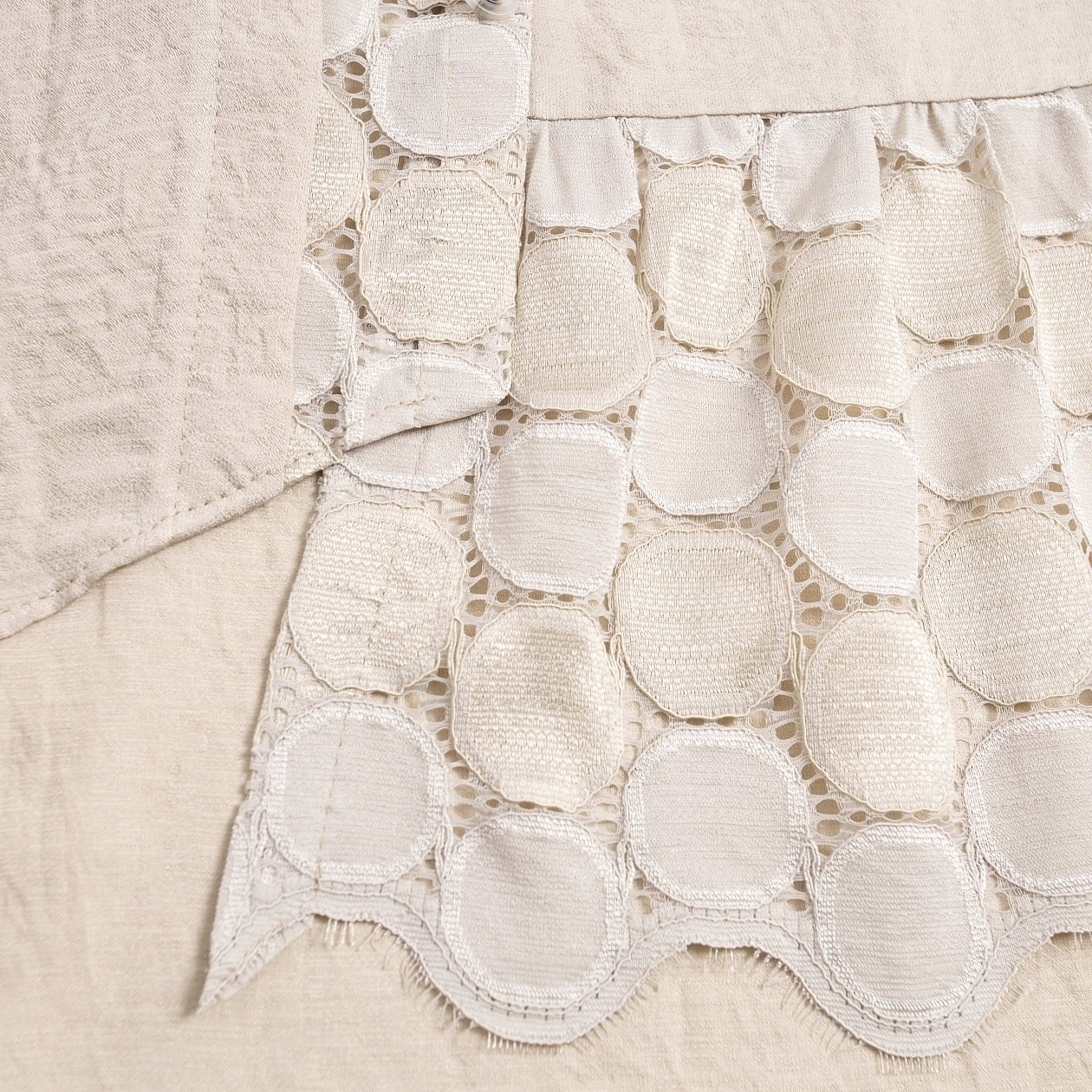 Кружевной повод (пульс сердца). Состав: 74% вискоза, 26% нейлон