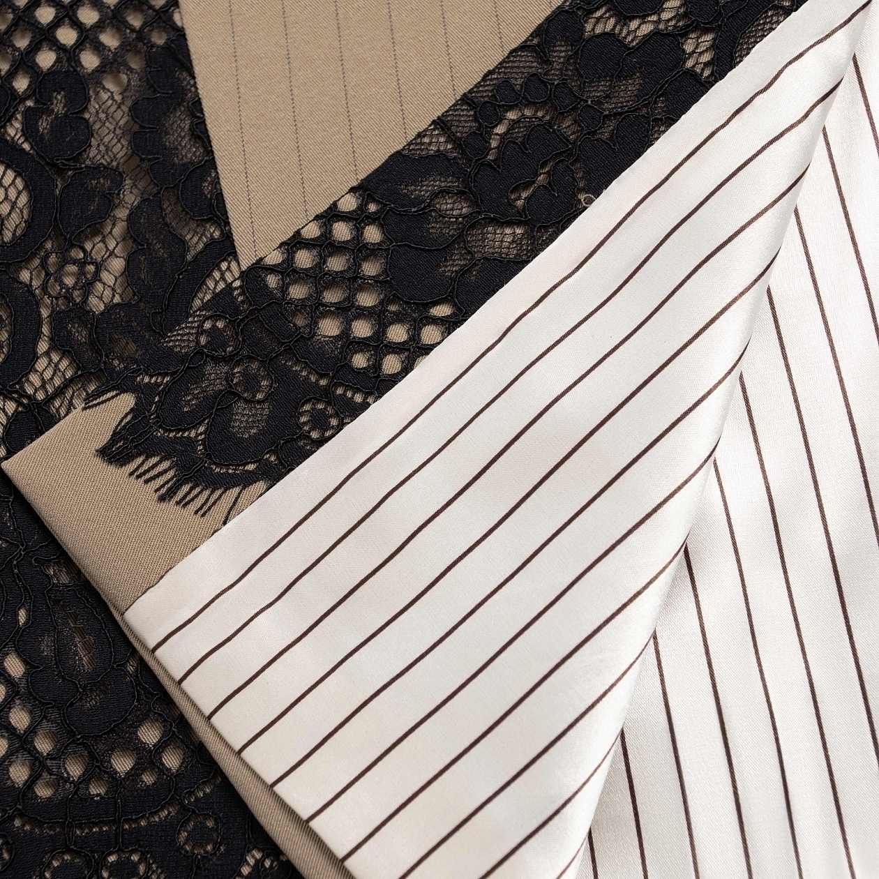 Искусство переговоров (доверие). Состав: 75% п/э, 23% вискоза, 2% спандекс