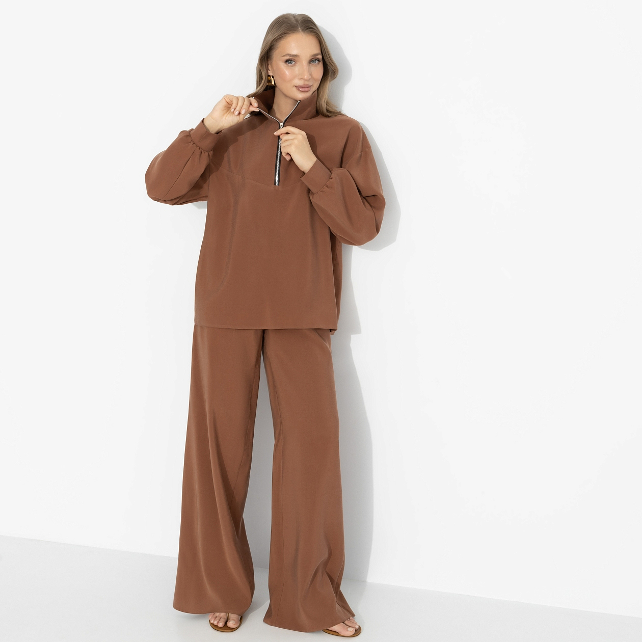 Брючный комплект На уровне ощущений. Состав: 88% вискоза, 12% п/э