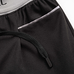 Брюки Красота в движении (чёрные). Состав: 35% п/э, 30% вискоза, 30% нейлон, 5% спандекс