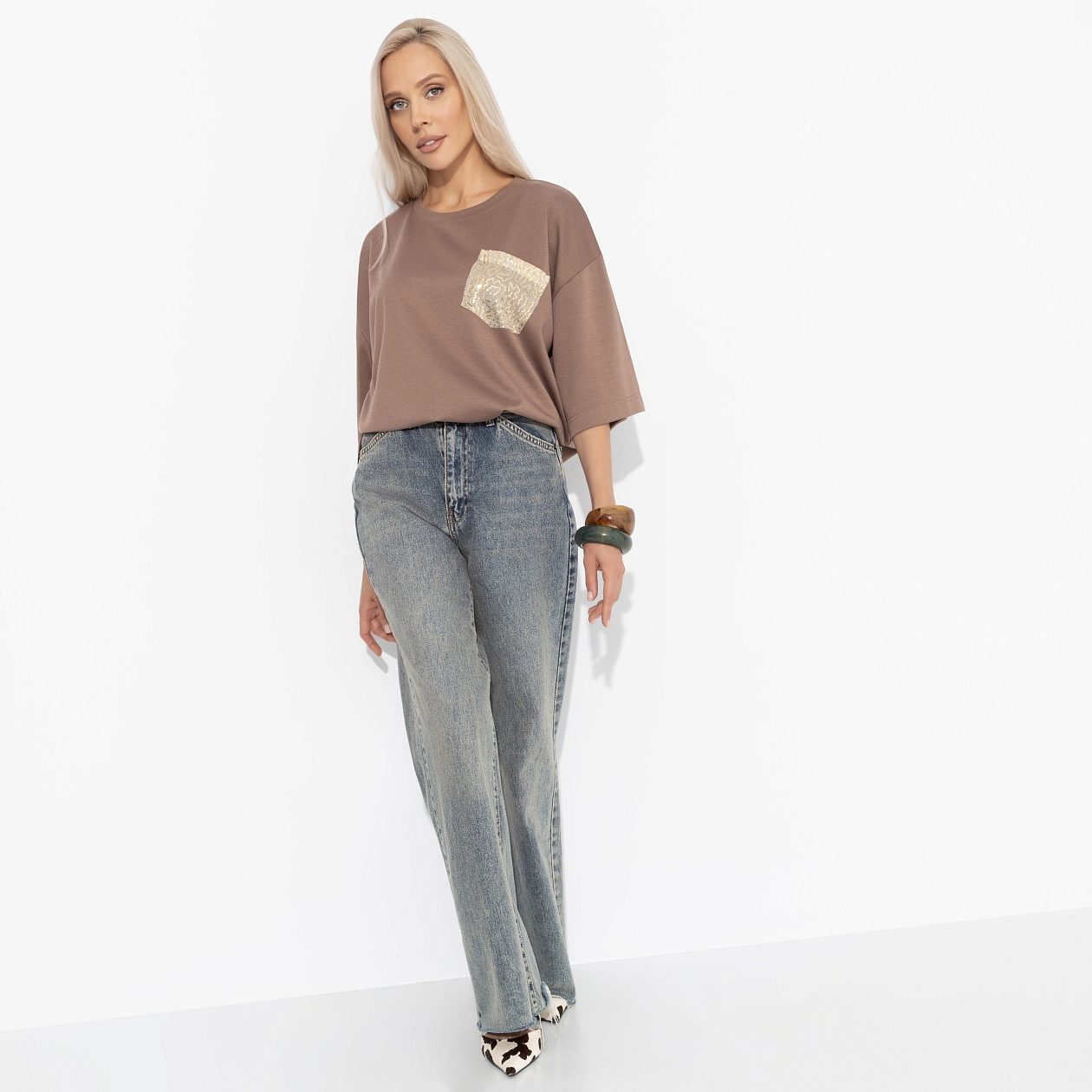 Футболка Красиво живу. Состав: 65% полиэстер, 30% вискоза, 5% стрейч