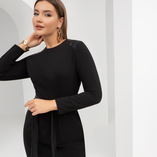 Платье-футляр Встреча с судьбой (с поясом) 