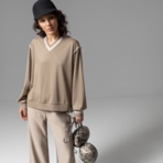 Успех в руках (бежевый). Состав: 65% полиэстер, 30% вискоза, 5% спандекс