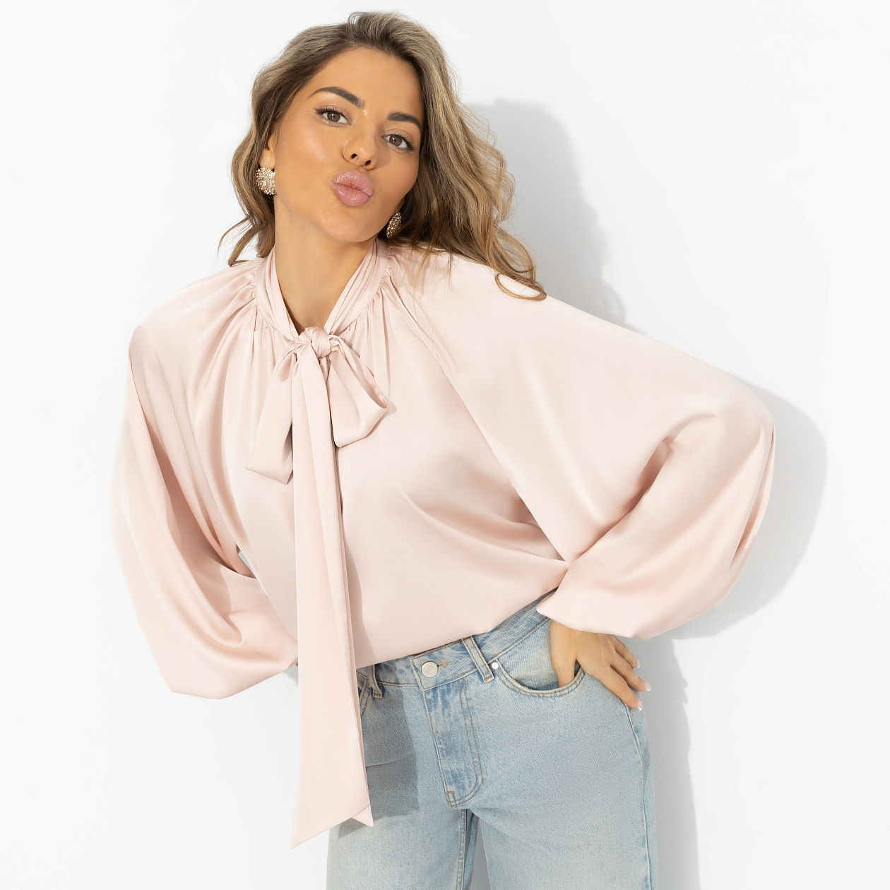 Блуза Привлекаю удачу (тренд). Состав: 100% полиэстер