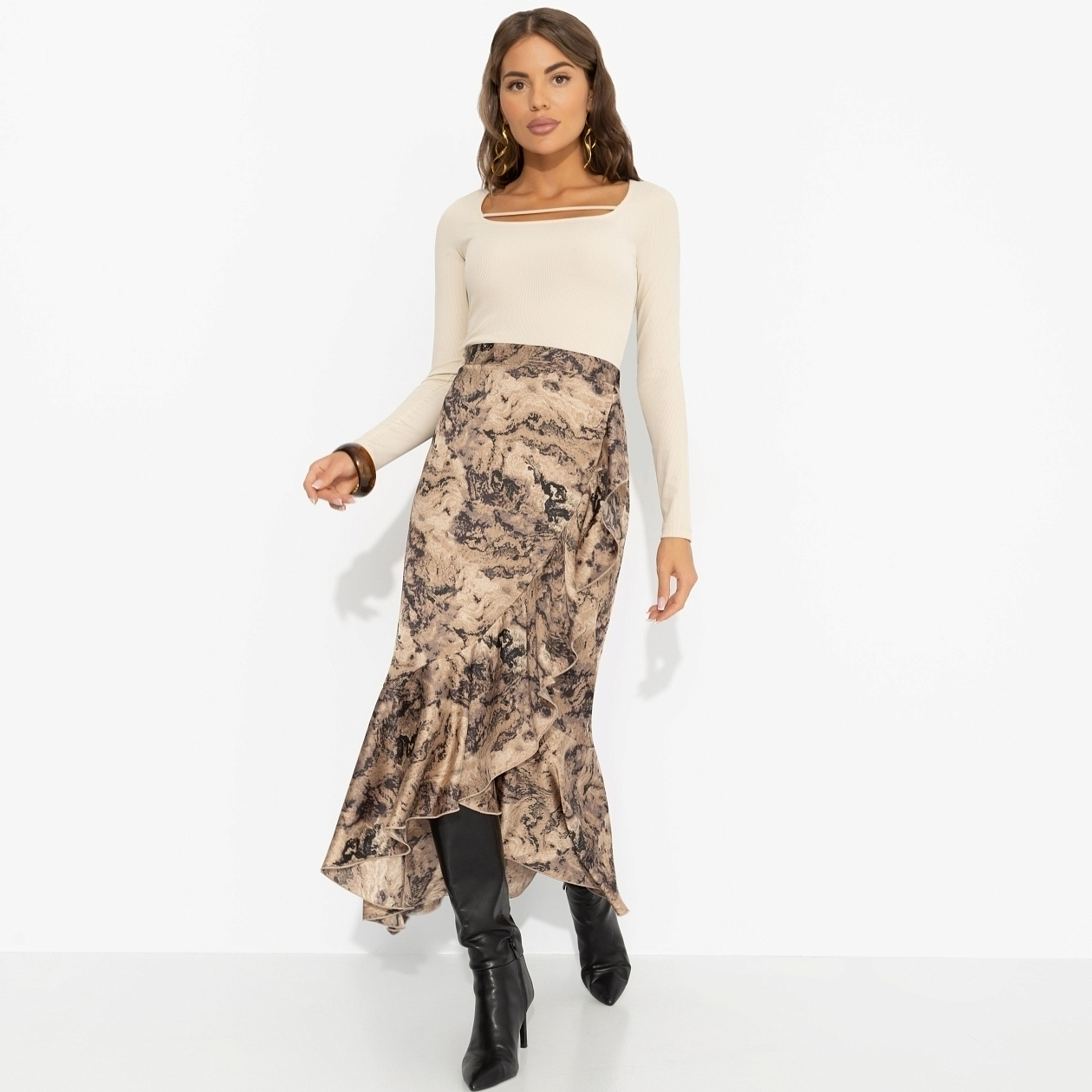 Безупречность в движении. Купить женский Юбка оптом от производителя.