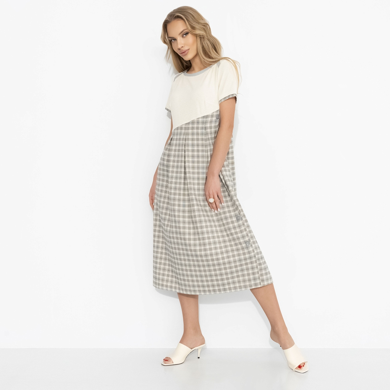 Платье Архитектура стиля. Состав: 65% п/э, 30% вискоза, 5% спандекс