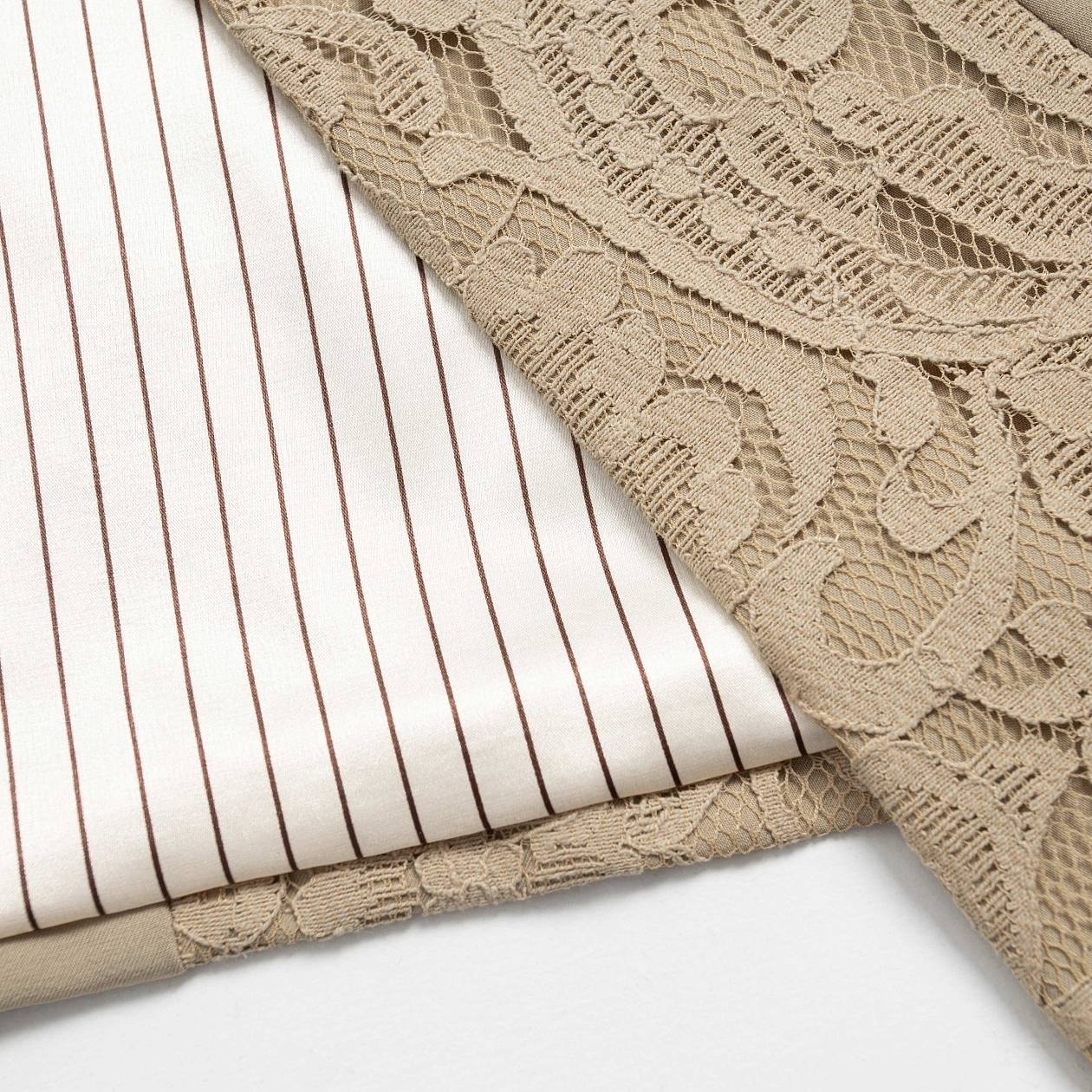 Искусство переговоров . Состав: 75% полиэстер, 20% хлопок, 5% спандекс