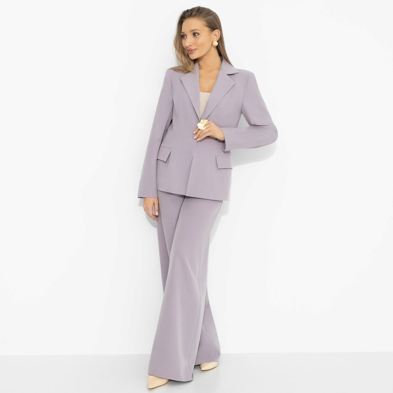 В правильном свете. Состав: 95% полиэстер, 5% эластан