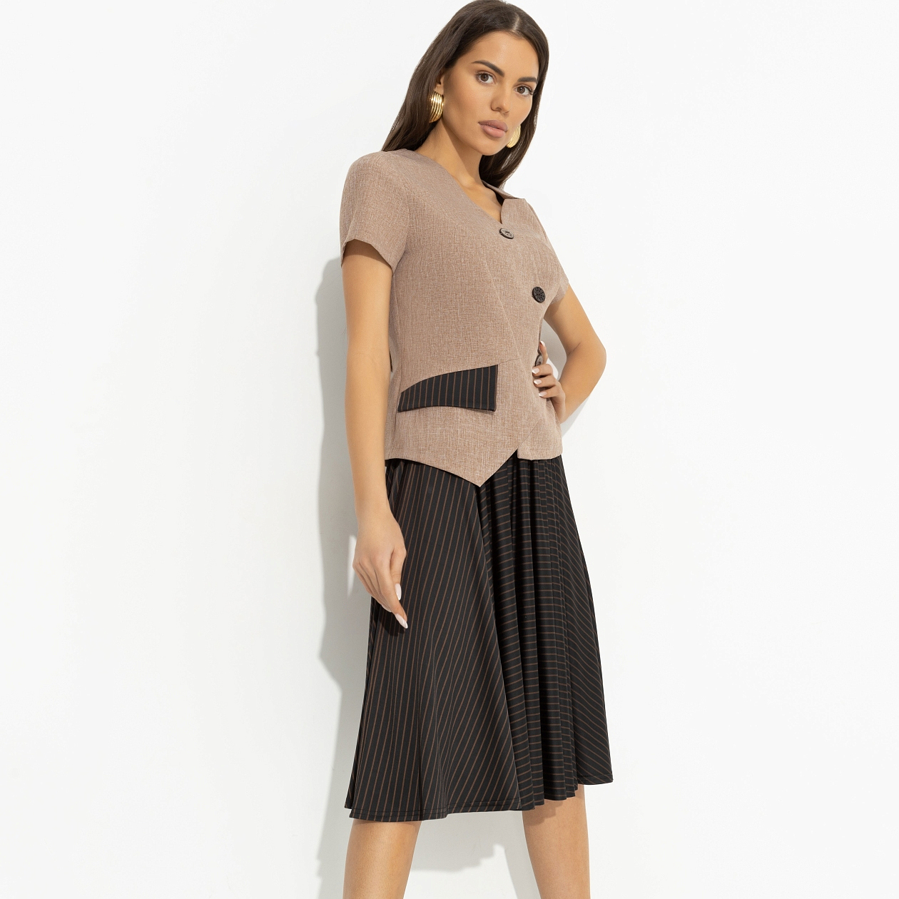 Костюм с юбкой Утончённый вкус (2 в 1, бельгийский шоколад). Состав: 98% п/э, 2% спандекс