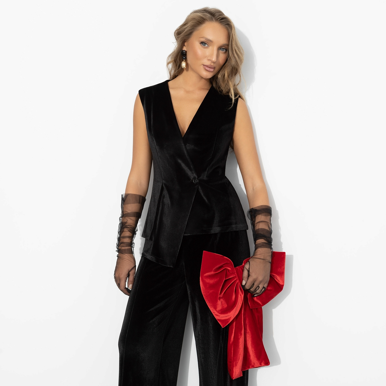 Стильный лидер (чёрный бархат). Состав: 95% п/э, 5% спандекс