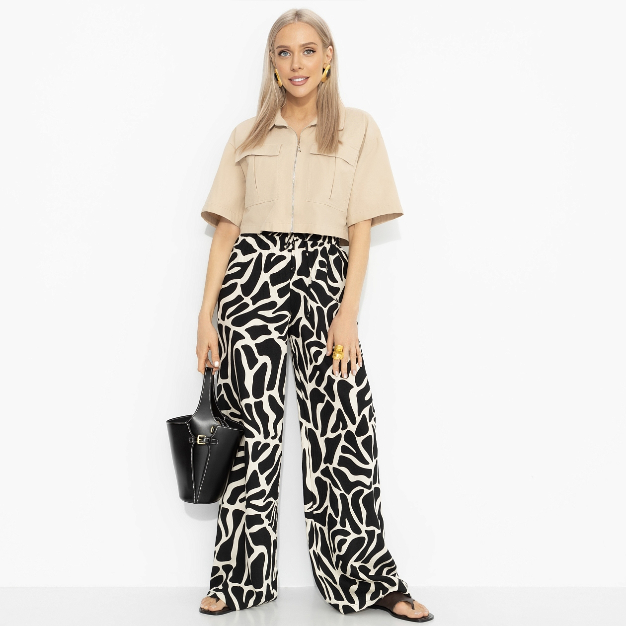 Абсолютно да. Состав: 85% вискоза, 15% нейлон