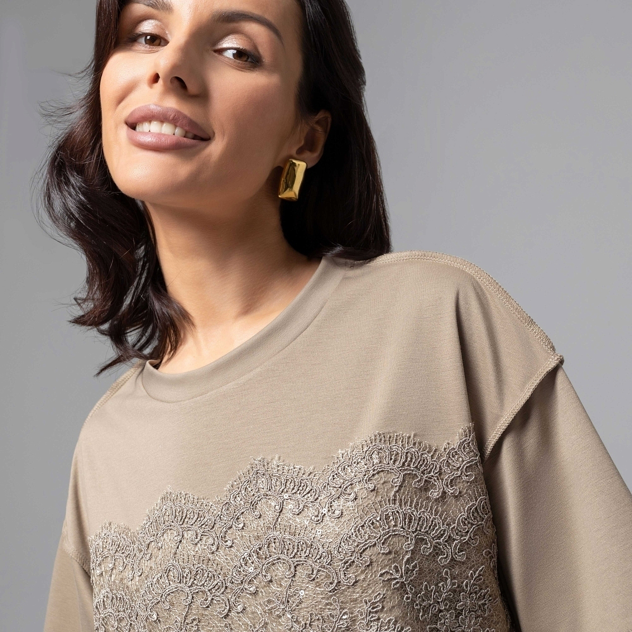 Футболка Умею удивлять. Состав: 65% п/э, 30% вискоза, 5% спандекс