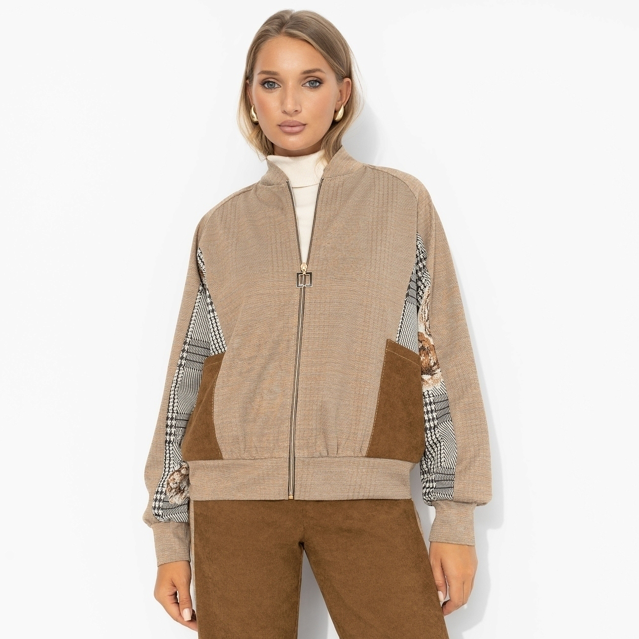 Брючный костюм Создан для света (2 в 1). Состав: 65% п/э, 30% вискоза, 5% спандекс