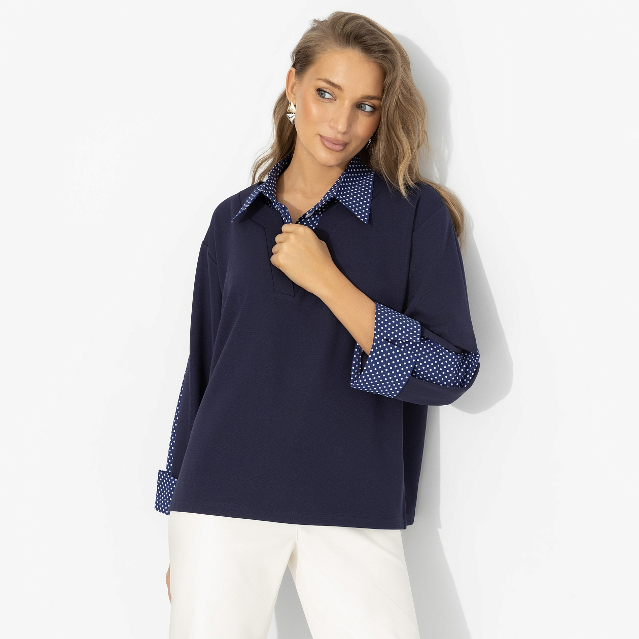 Блуза Легенда в кадре. Состав: 95% п/э, 5% эластан