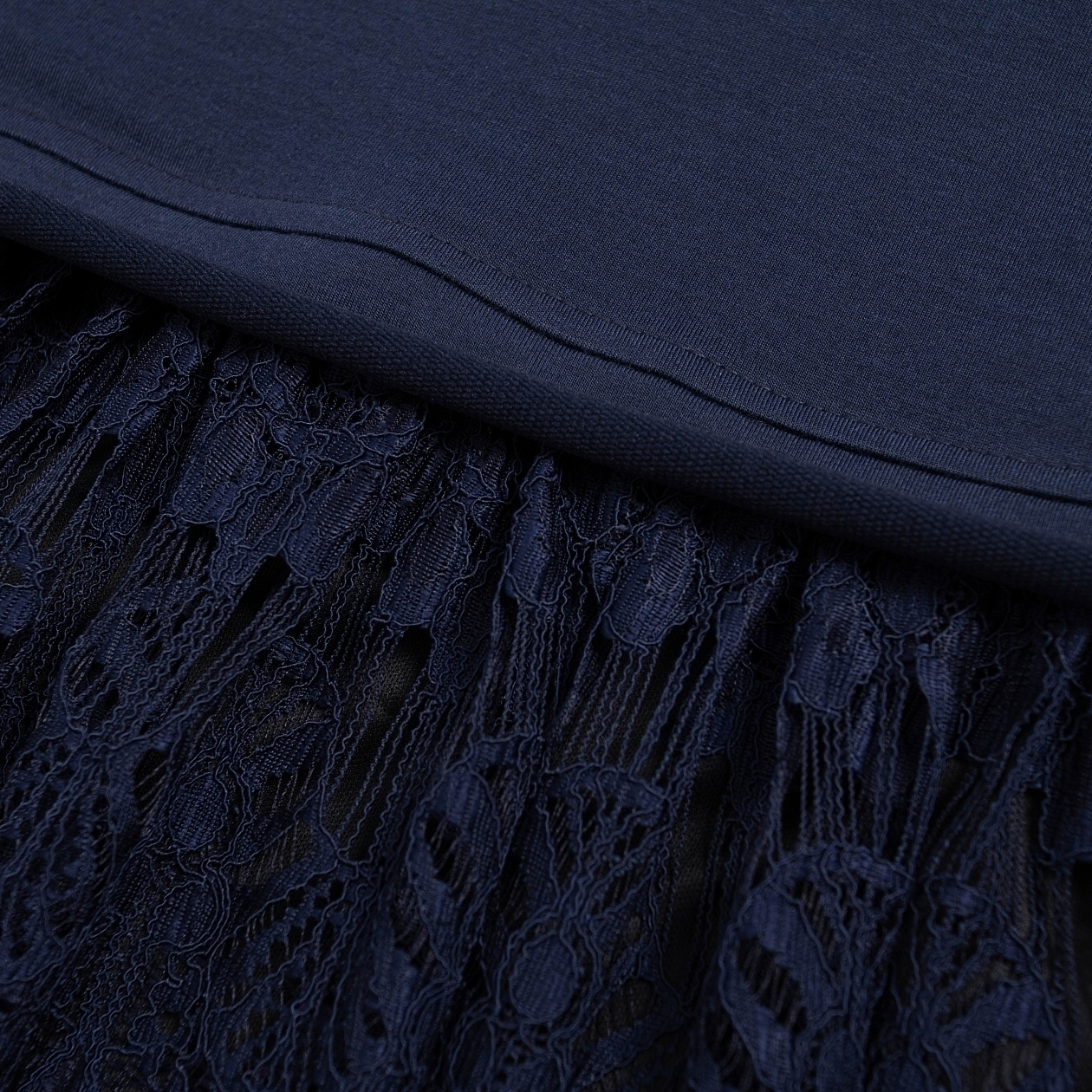 Платье Откровенный шик (магия). Состав: 65% п/э, 30% хлопок, 5% спандекс