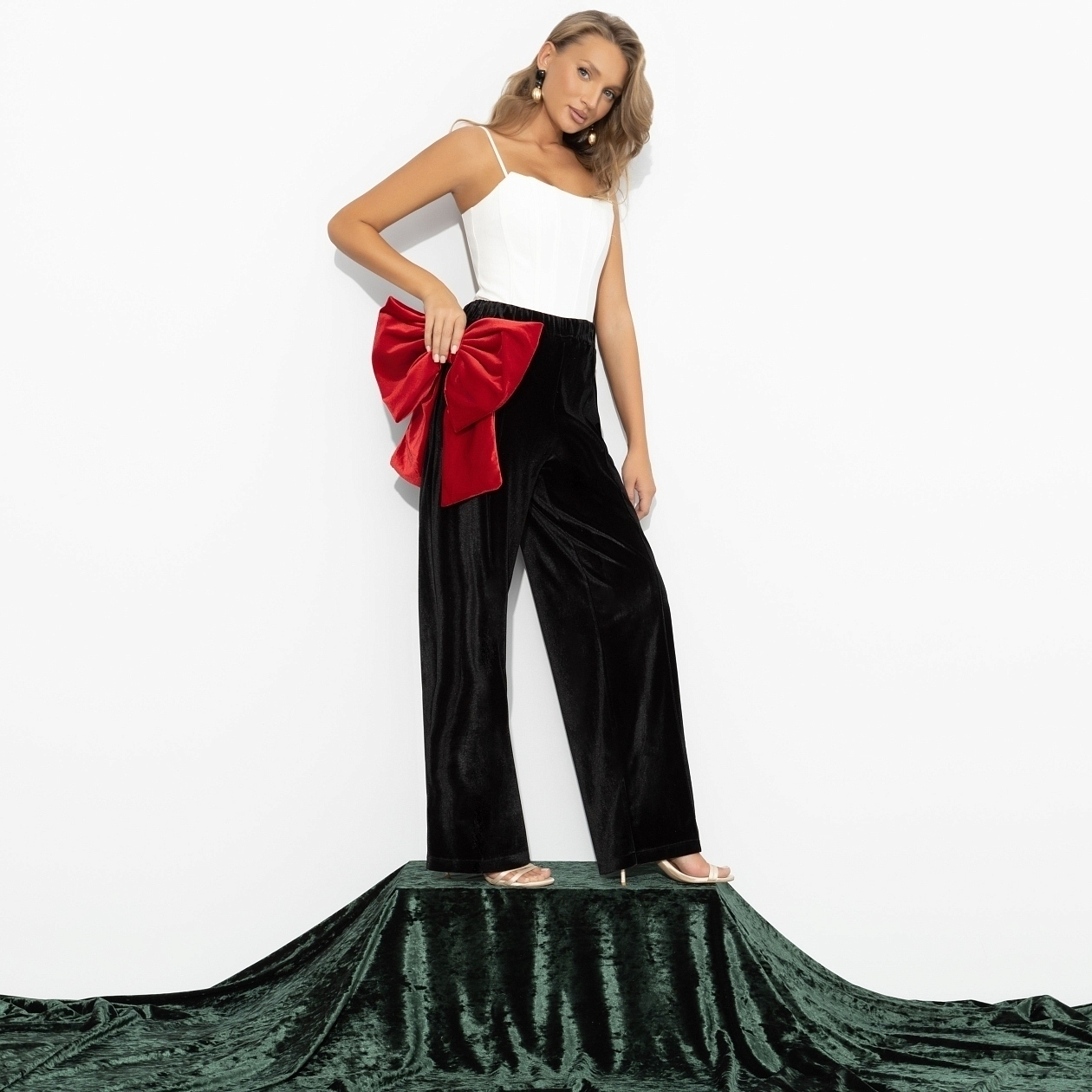 Брюки Войти в ресурс. Состав: 95% п/э, 5% спандекс