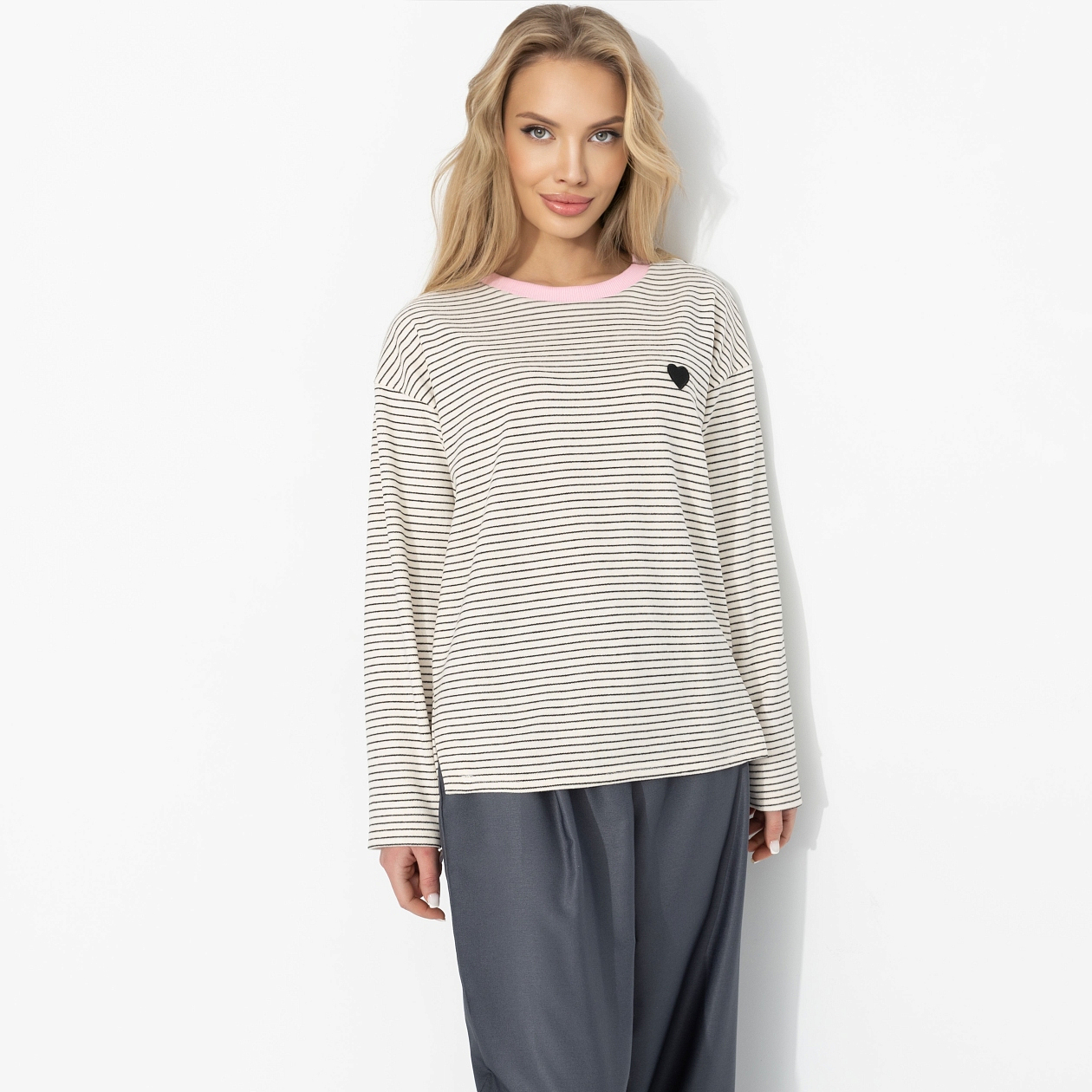 Лонгслив Эстетика момента. Состав: 65% вискоза, 30% полиэстер, 5% эластан