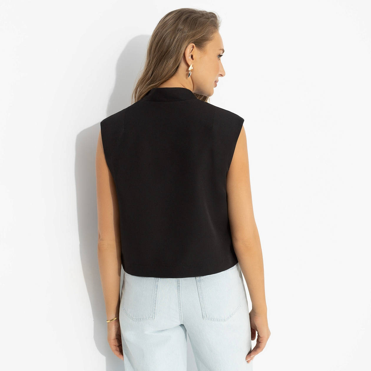 Прямая речь. Состав: 60%  п/э, 37%  вискоза, 3% спандекс