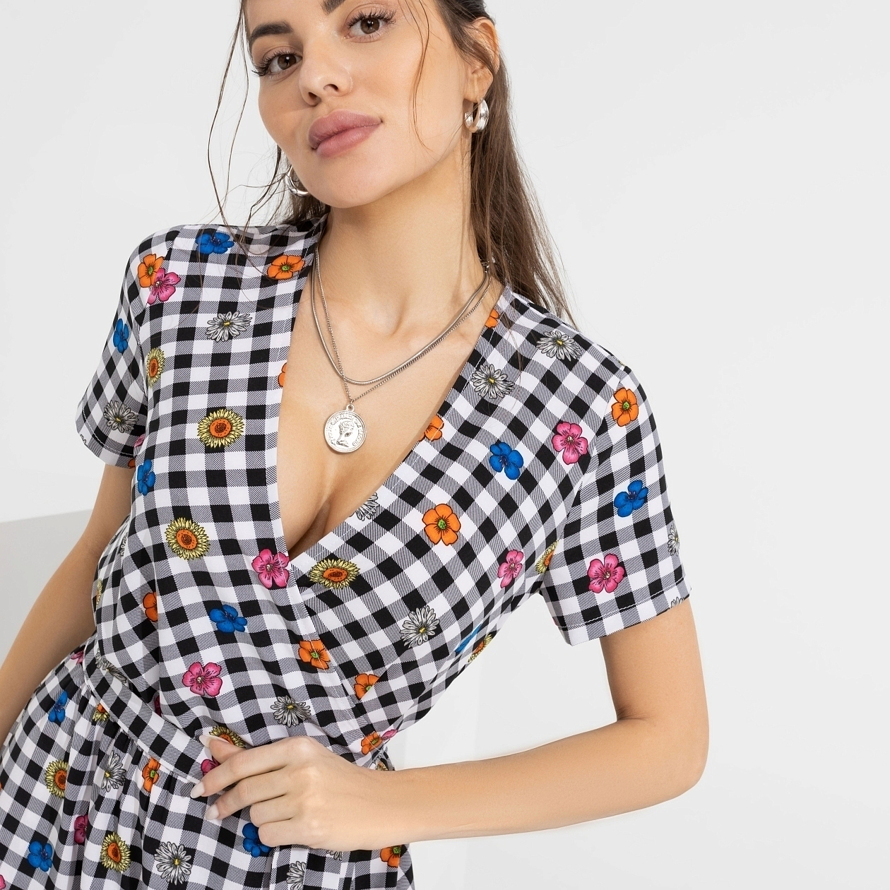 Платье Волшебное влияние. Состав: 95% полиэстер, 5% спандекс