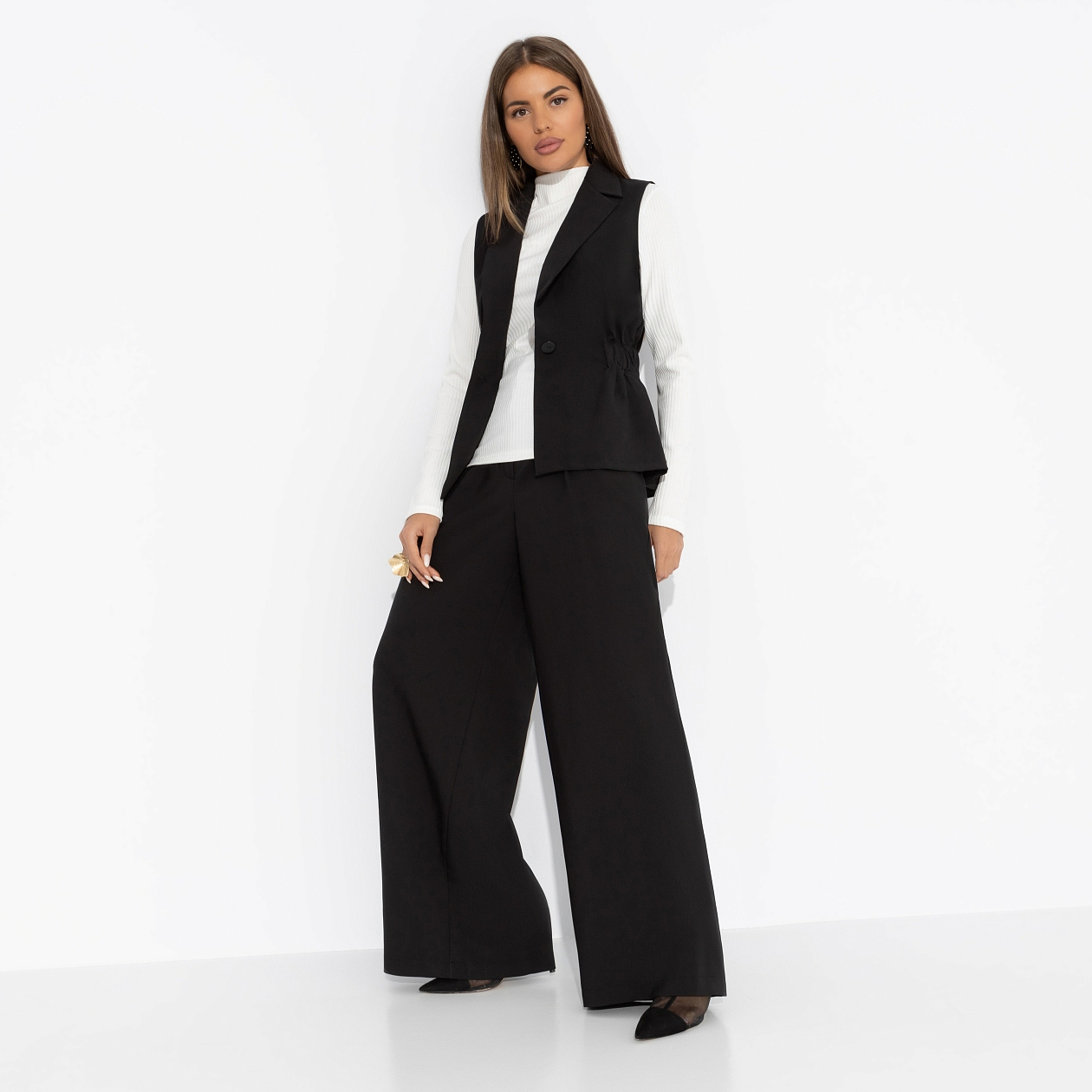 Летнее наслаждение (черный). Состав: 60% п/э, 37% вискоза, 3% спандекс