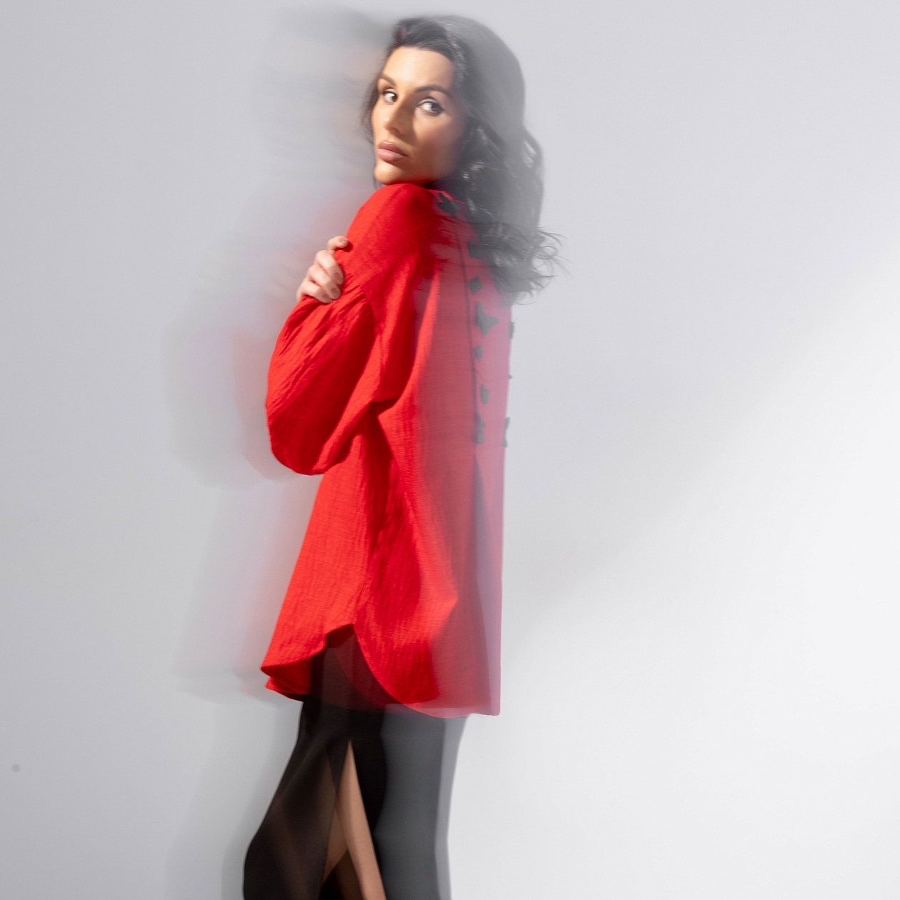 Нежный шум (красная). Состав: 65% п/э, 35% вискоза