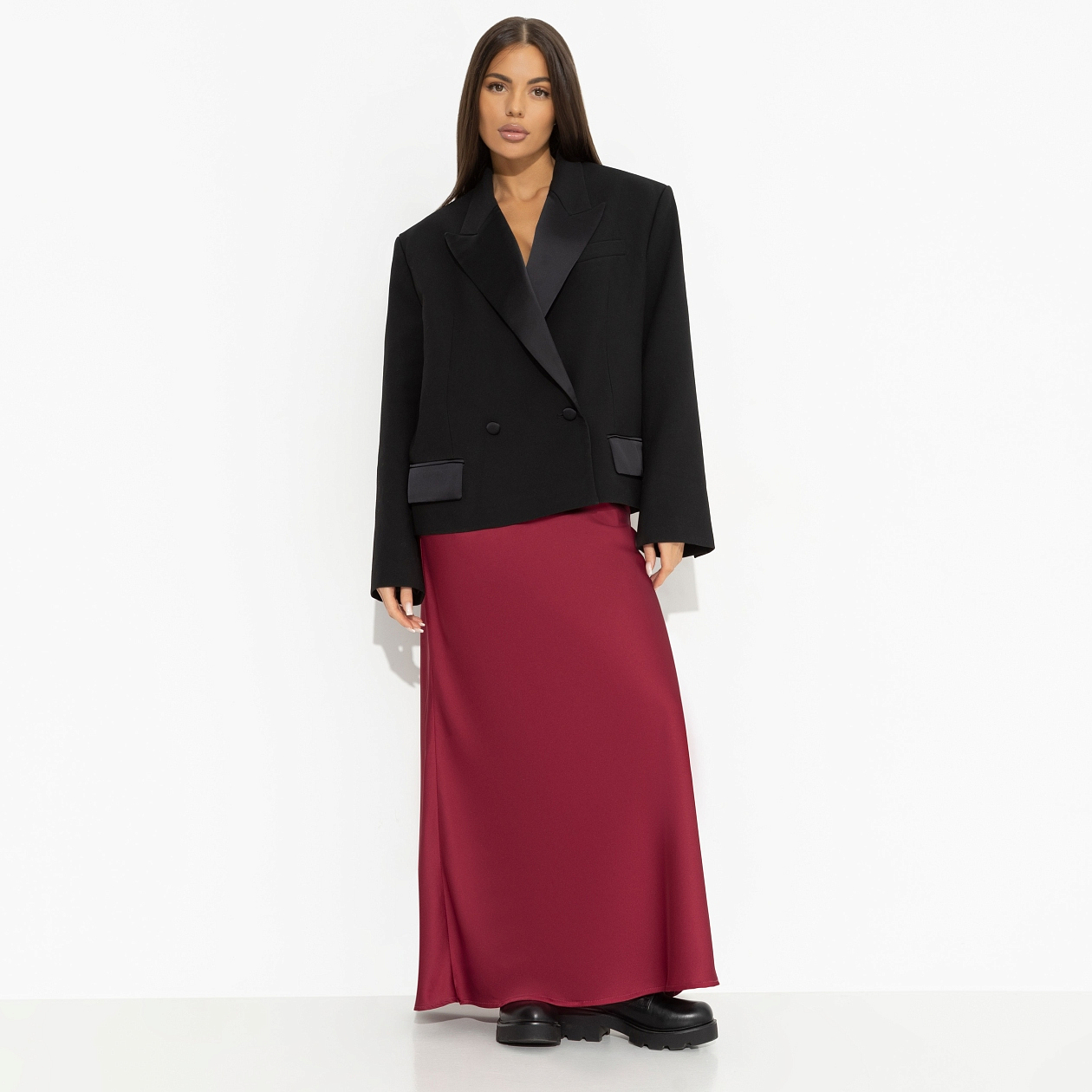 Мыслить иначе. Купить женский Юбка оптом от производителя.