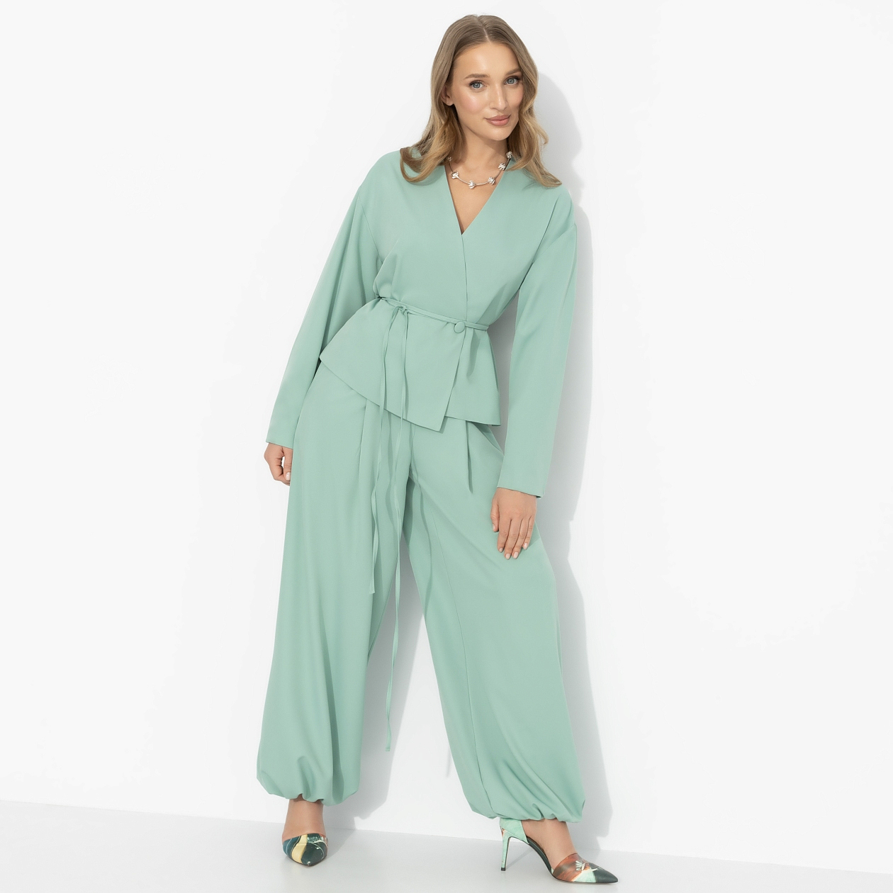 Стиль говорит (2 в 1, мята) . Состав: 65% п/э, 30% вискоза, 5% эластан