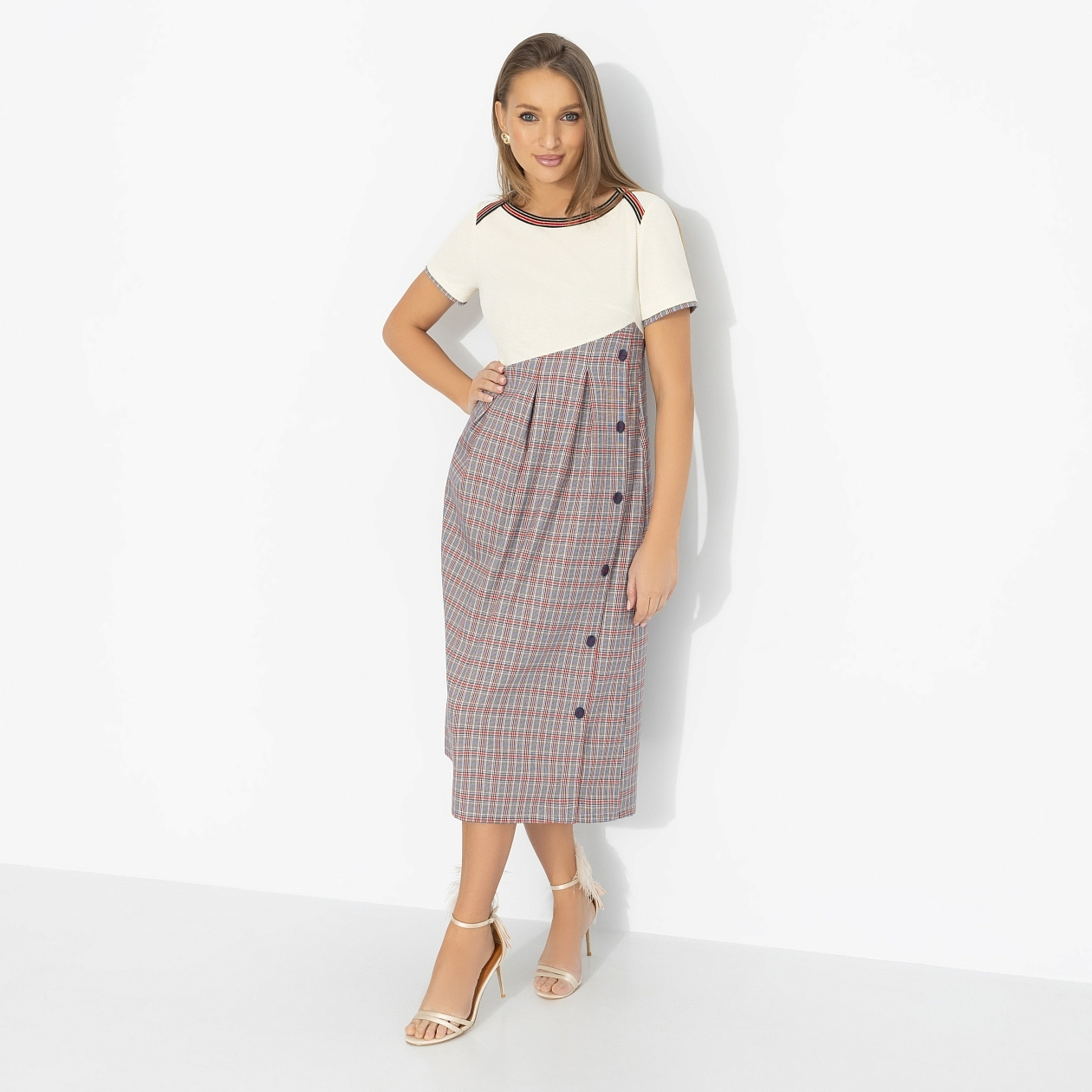 Платье Архитектура стиля (классика моды). Состав: 65% п/э, 30% вискоза, 5% спандекс