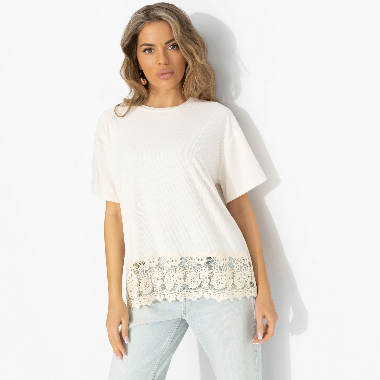 Футболка Знак принцессы (беж). Состав: 65% п/э, 30% вискоза, 5% спандекс