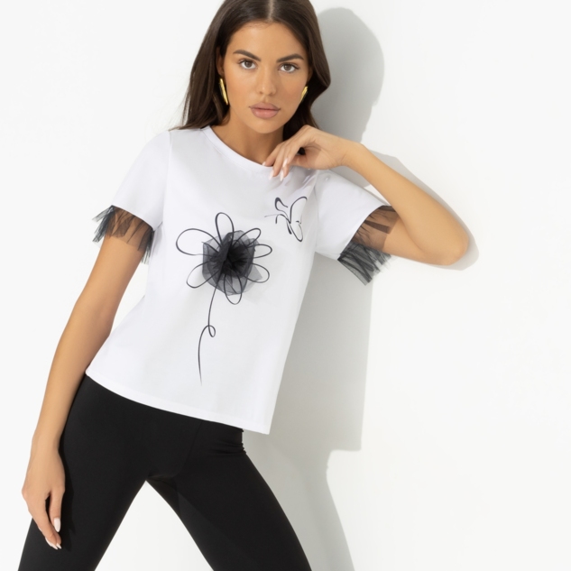 Футболка Прекрасна и непредсказуема 