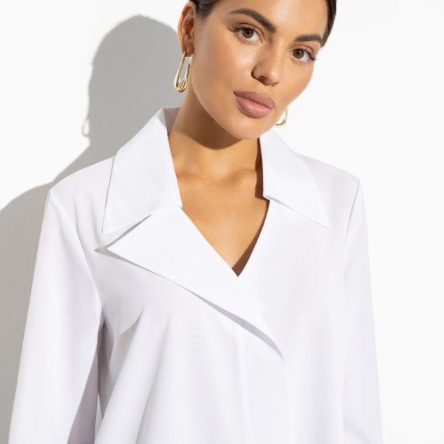 Блуза Амбассадор стиля 