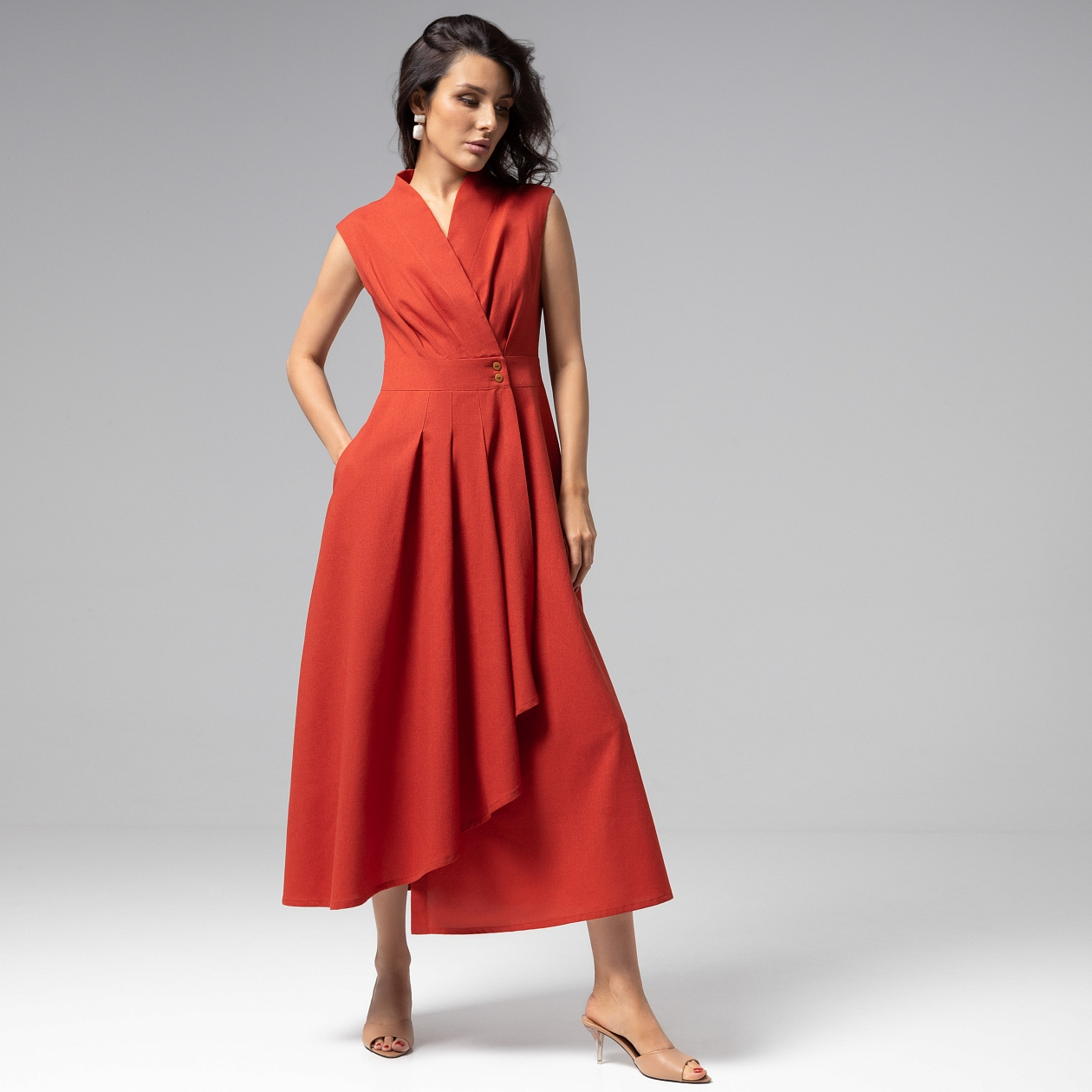 Платье Секреты утонченности (терракотовое). Состав: 40% полиэстер, 27% вискоза, 23% лён, 10% хлопок