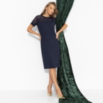 Платье-футляр Близкая по духу. Состав: 95% п/э, 5% эластан