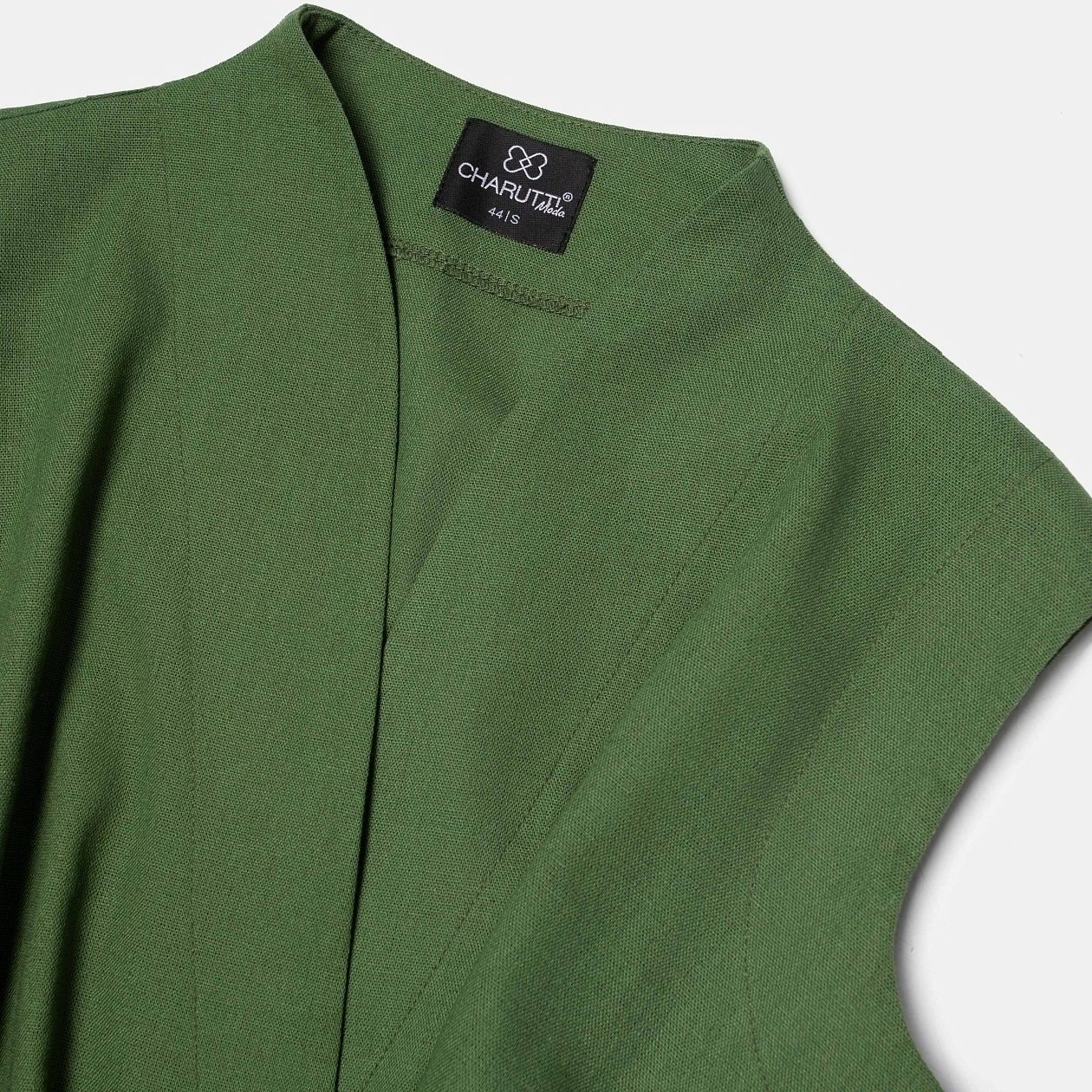 Платье Секреты утонченности (травяное). Состав: 40% полиэстер, 27% вискоза, 23% лён, 10% хлопок