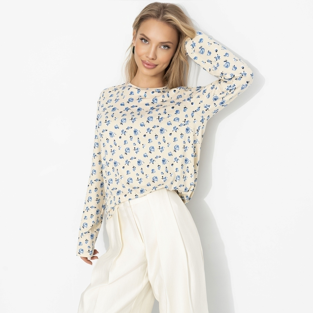 Лонгслив Личный стандарт (романтика). Состав: 65% вискоза, 30% полиэстер, 5% эластан