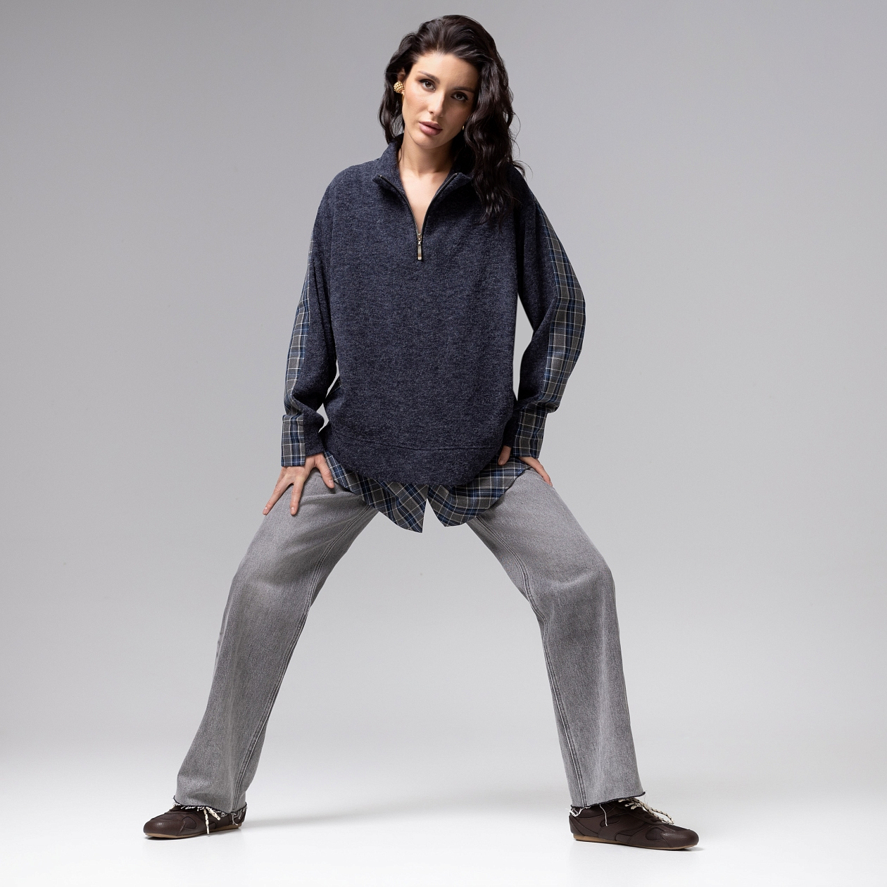 Путешествие начинается (синяя туманность). Состав: 65% п/э, 15% ангора, 15% акрил, 5% спандекс