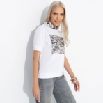 Футболка Увлечена собой (графика). Состав: 65% п/э, 30% вискоза, 5% стрейч