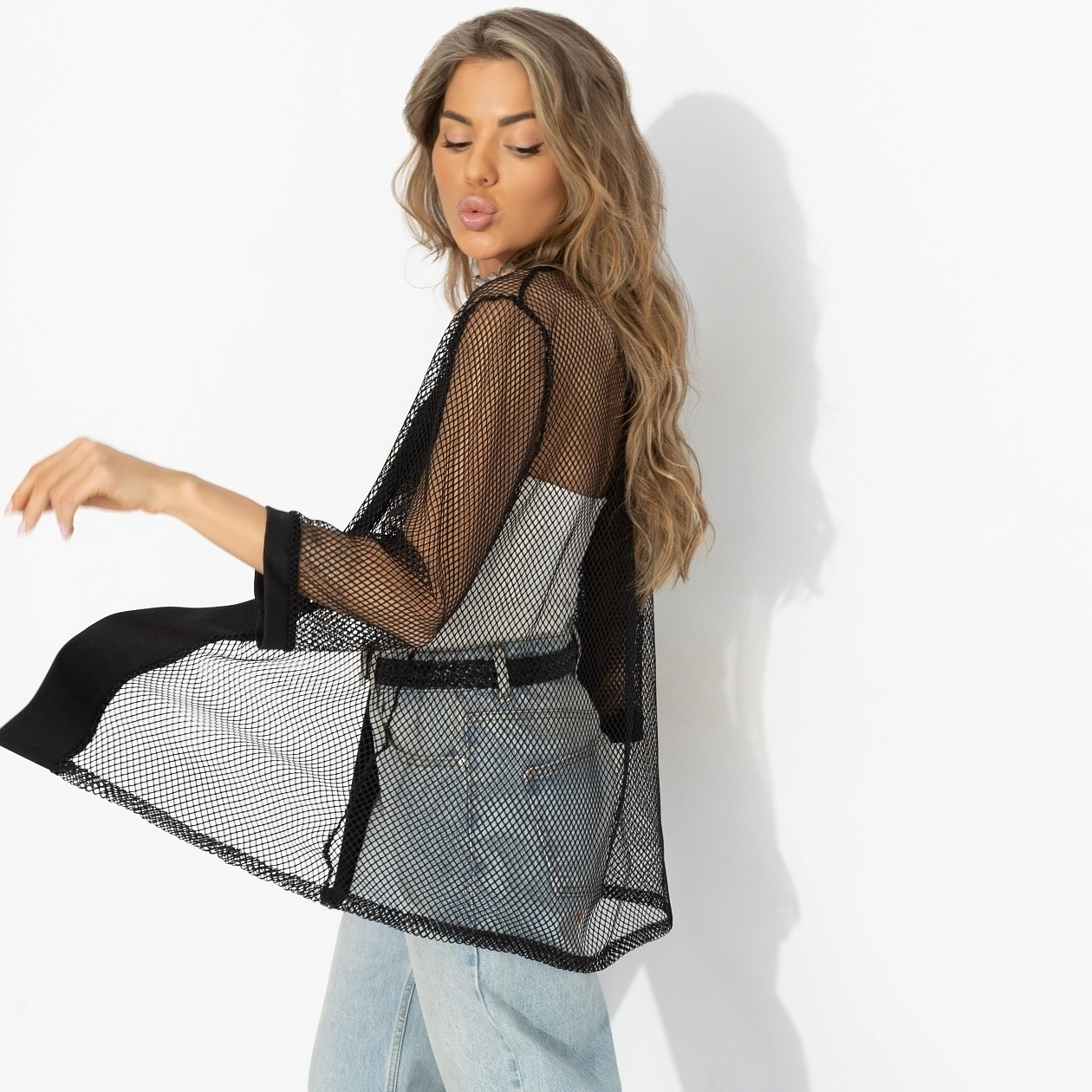 Для стильного образа (черный). Состав: 95% п/э, 5% стрейч