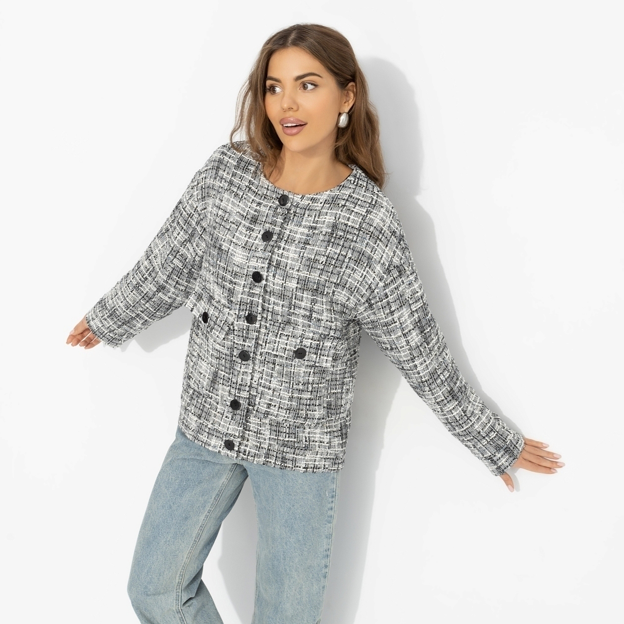 Бомбер Стиль вне времени. Состав: 65% п/э, 30% вискоза, 5% эластан