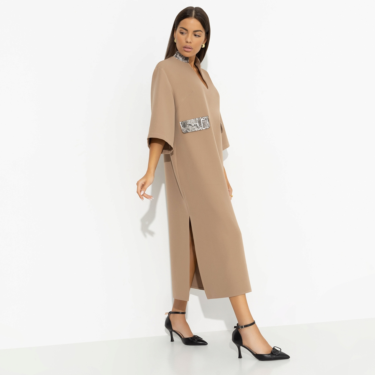 Платье Деловая леди (миндальный). Состав: 95% полиэстер, 5% эластан