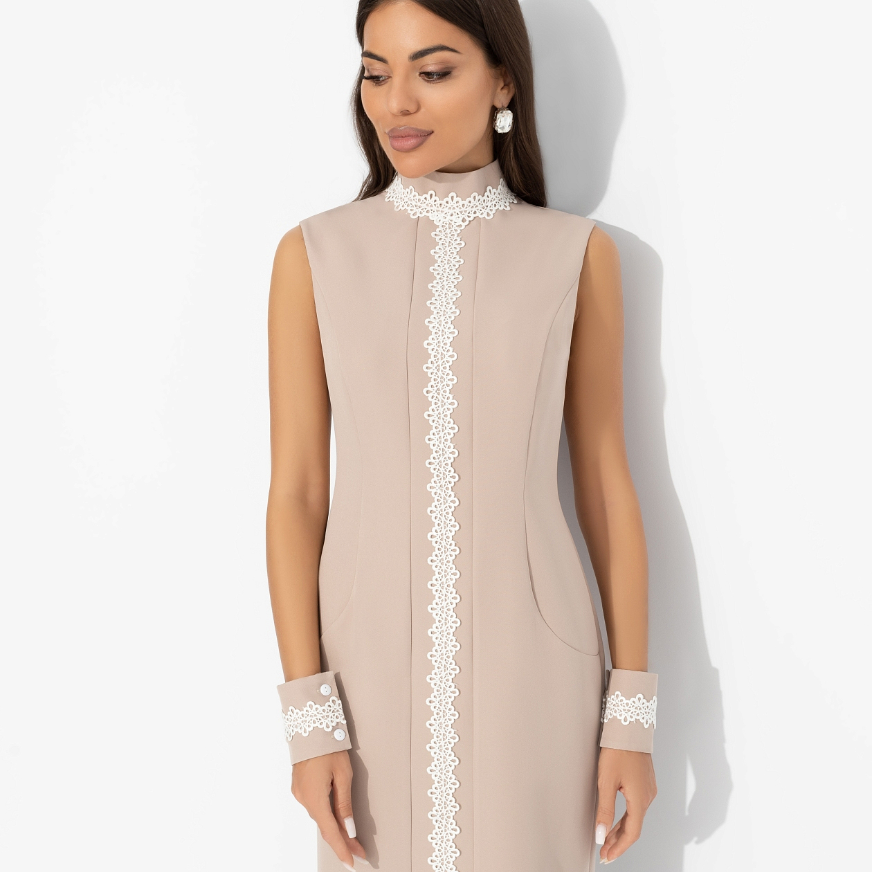 Платье-футляр Поцелуй удачи (biege, с манжетами). Состав: 95% п/э, 5% эластан