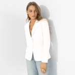 Жакет Шоу-показ (роскошный белый). Состав: 60% полиэстер, 37% вискоза, 3% спандекс