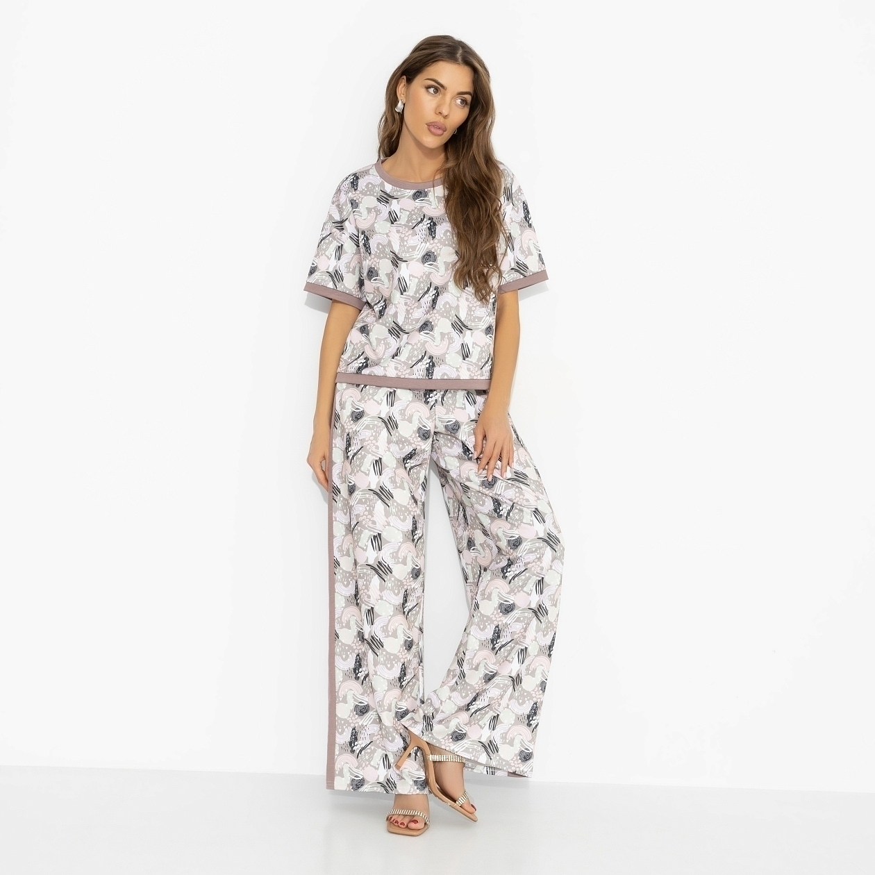 Брюки Вечная весна . Состав: 95% п/э, 5% спандекс