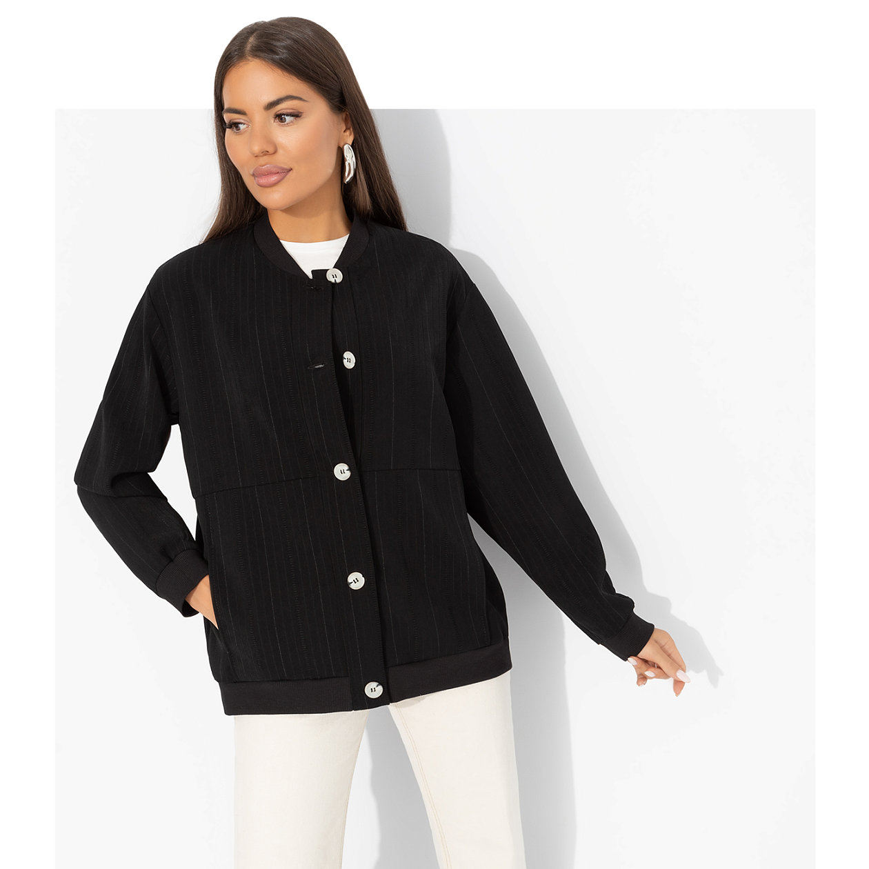 Бомбер Любуйся мной. Состав: 92% полиэстер, 6% вискоза, 2% спандекс