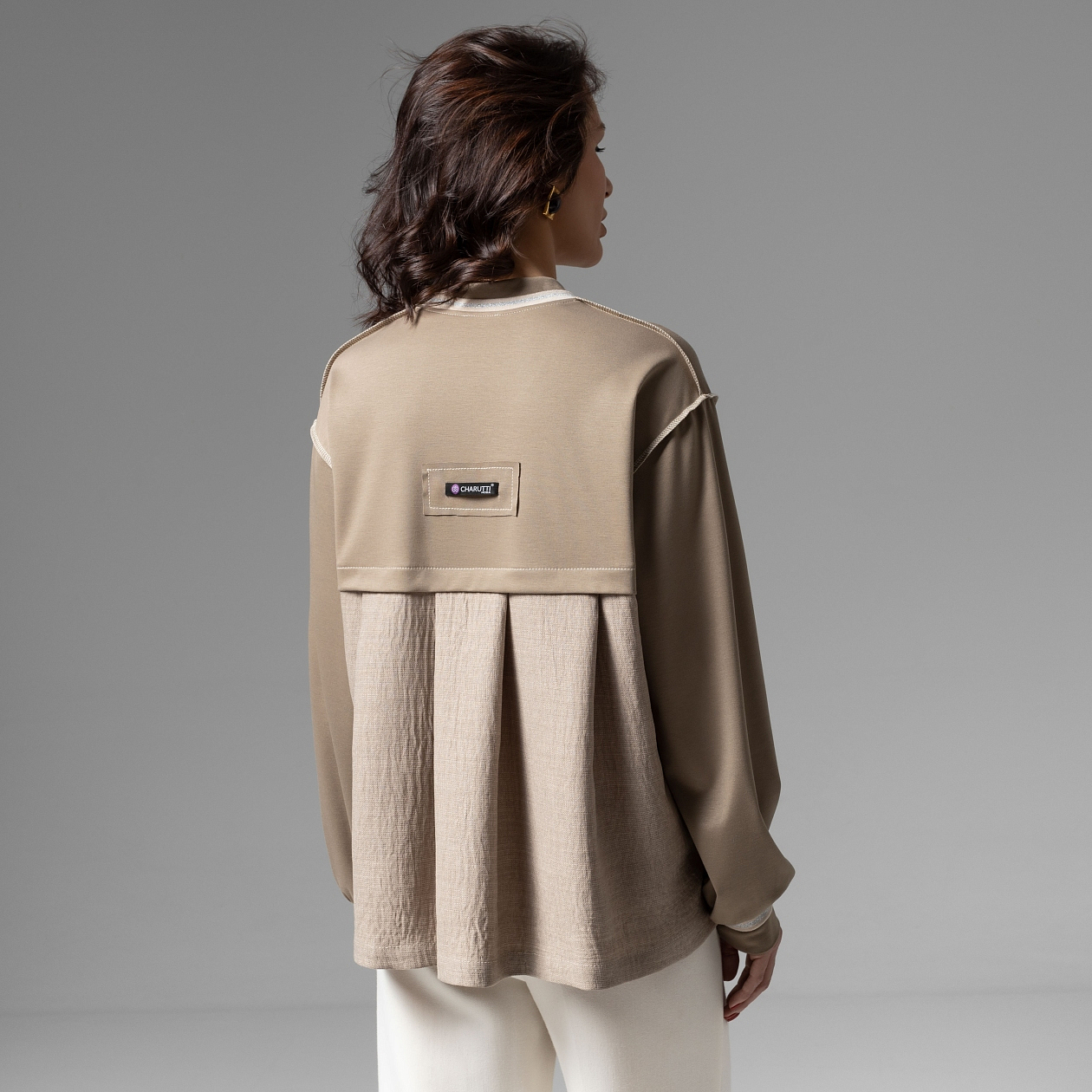 Успех в руках (бежевый). Состав: 65% полиэстер, 30% вискоза, 5% спандекс