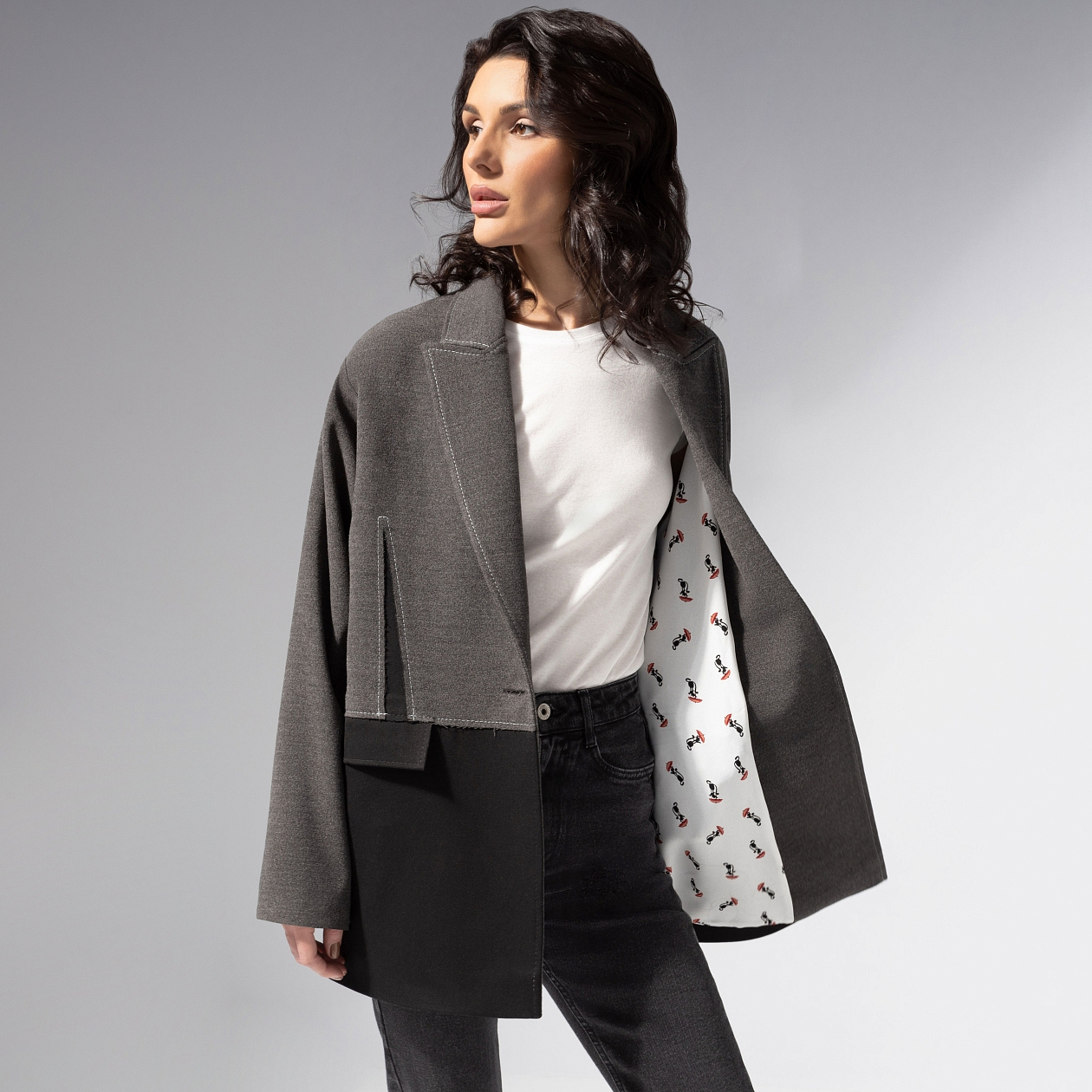 Жакет Решительный ход. Состав: 65% п/э, 30% вискоза, 5% спандекс