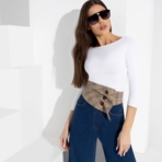 Фэшн-элемент. Состав: 65% п/э, 30% вискоза, 5% спандекс