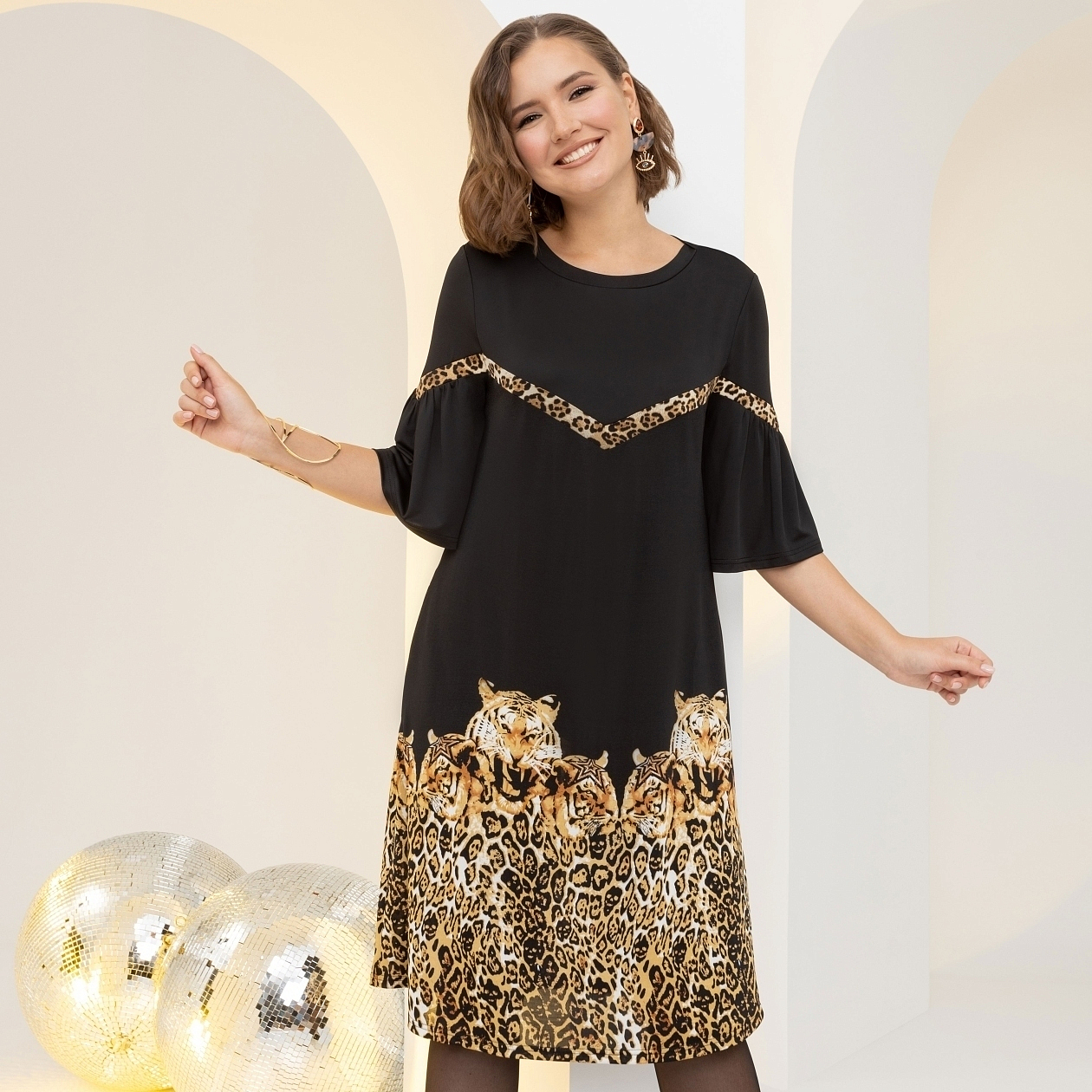 Платье Главные акценты. Состав: 95% п/э, 5% эластан