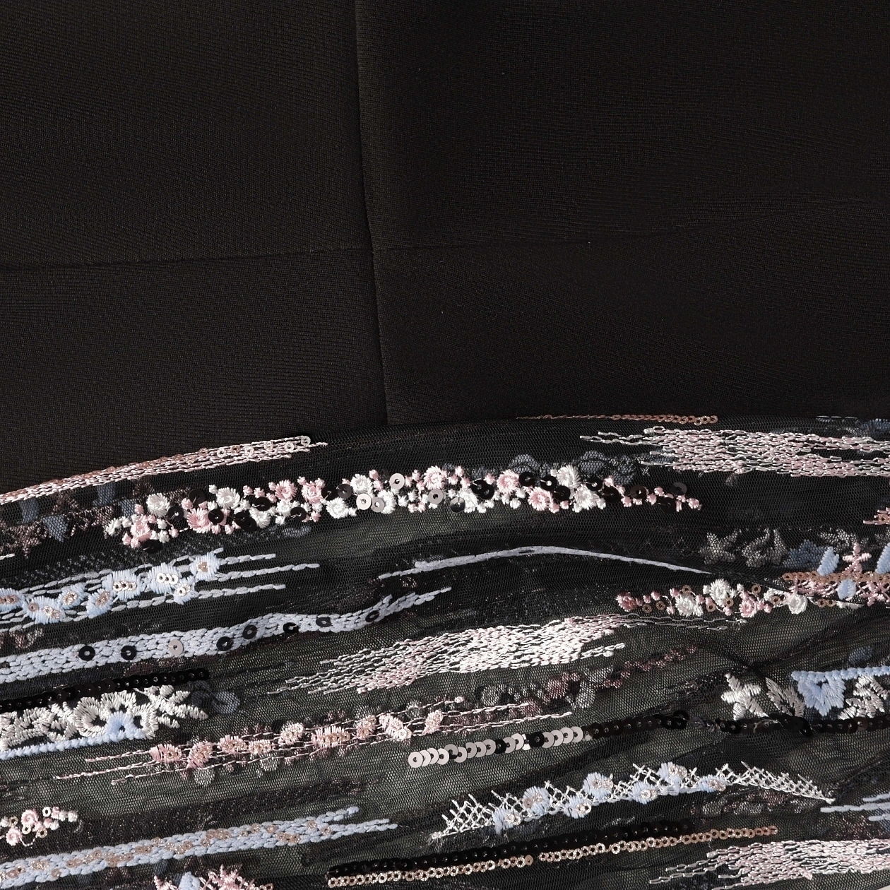 Платье-футляр Слишком роскошно. Состав: 67% полиэстер, 30% вискоза, 3% спандекс