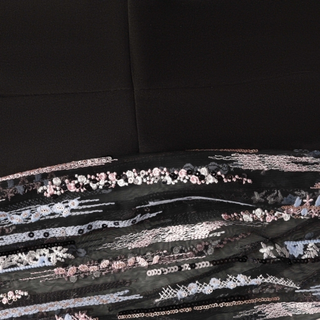 Платье-футляр Слишком роскошно 